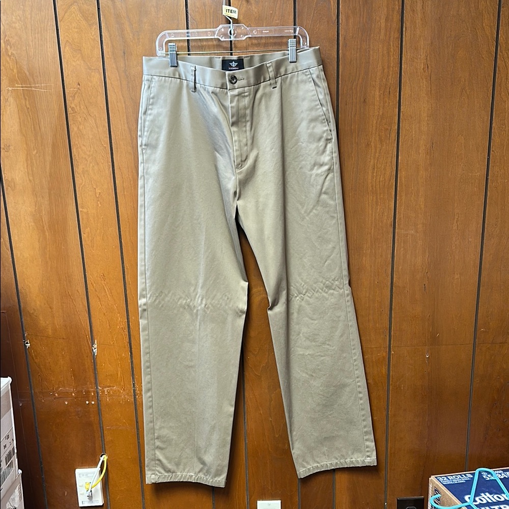 EUC Dockers Khaki Tan Pants
